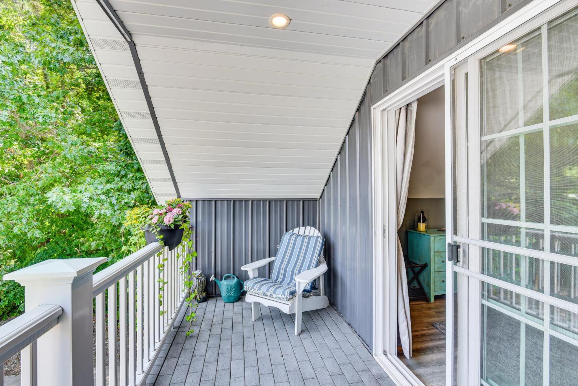 Benton Harbor Apt With Balcony And Shared Fire Pit Dış mekan fotoğraf