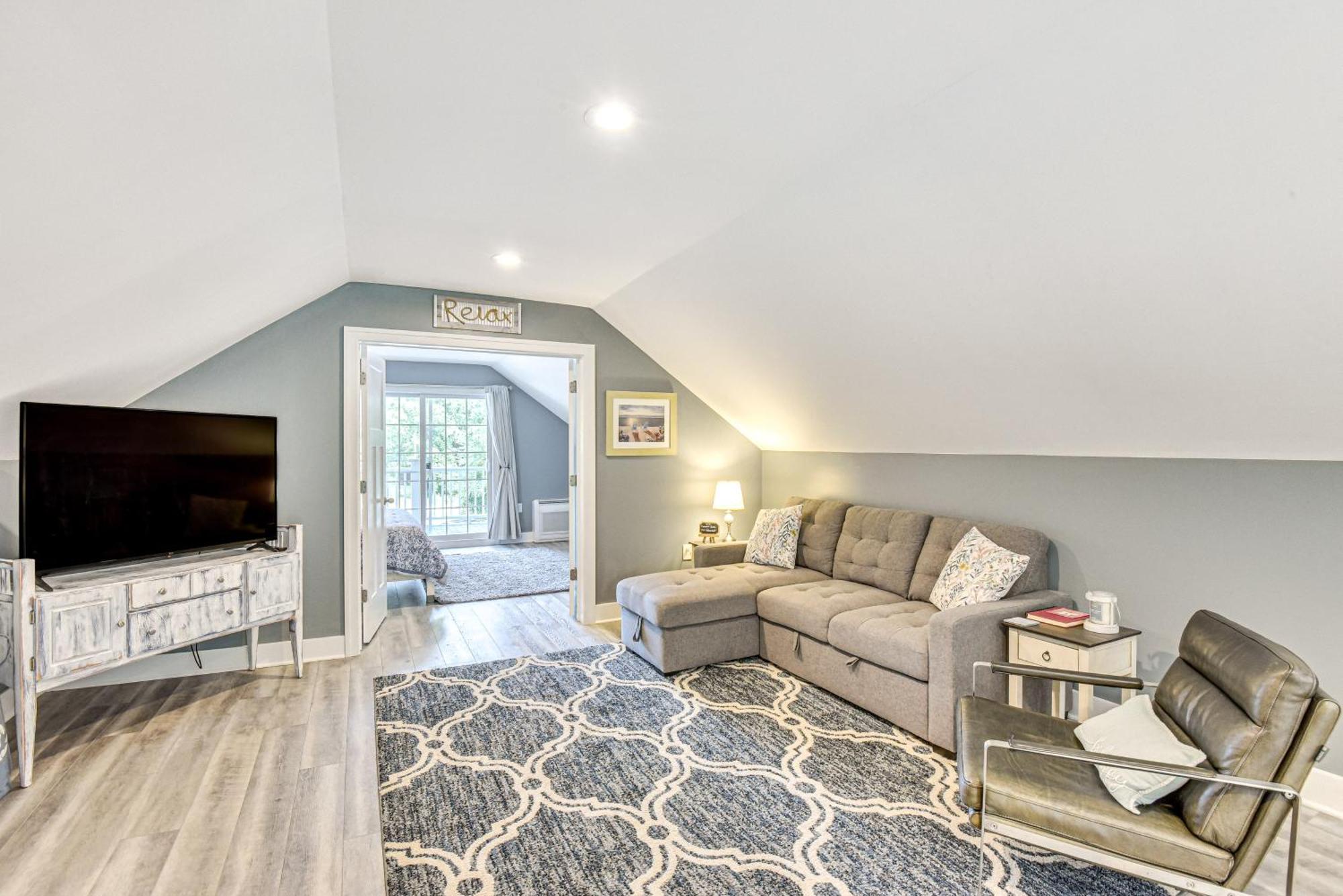 Benton Harbor Apt With Balcony And Shared Fire Pit Dış mekan fotoğraf